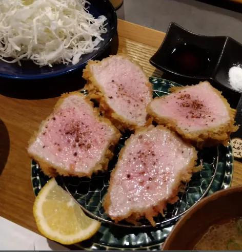 肉の旨みを、一枚のとんかつに。